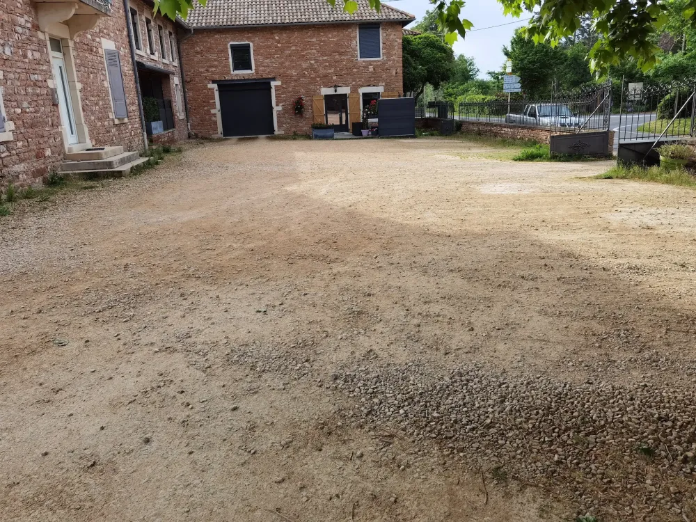 Avant (2)